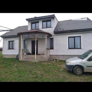 Продам аб здам в оренду затишний будинок