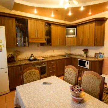 Продам будинок в Білій Криниці.