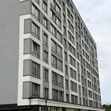 Молодіжна вул., 100