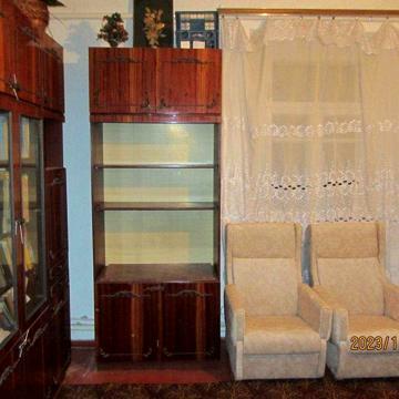 Здам пів будинку у м. Хмільнику