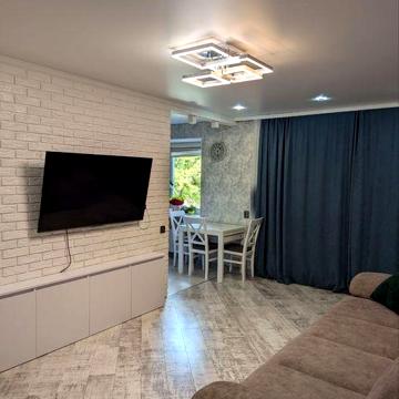 Продам 3х комнату квартиру з ремонтом