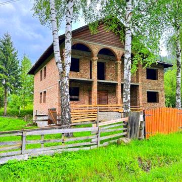 Нерухомісь у Криворівні