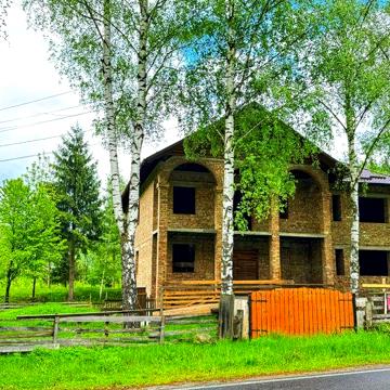 Нерухомісь у Криворівні