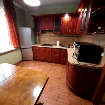 1 кімн. кв, 44 м.кв,  вул. Драгоманова 1К, метро Позняки, Харківська