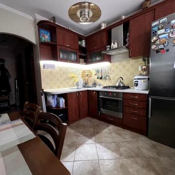Володимира Вернадського вул., 36