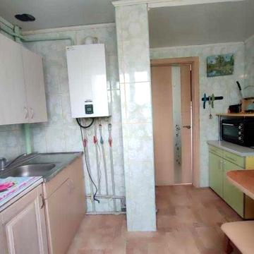 Продам гарну 3-х кімнатну квартиру в Дергачах
