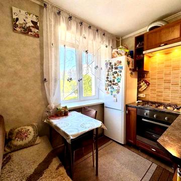 Продаю 2к квартиру на Чкалова. ц1