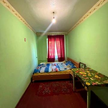 Продам 3 кім. Квартиру в центрі міста.Цегляний будинок