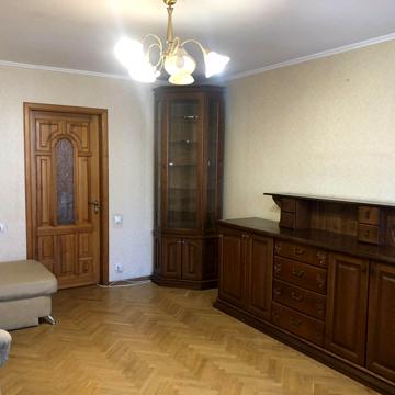 Валерія Лобановського просп. (Червонозоряний), 18