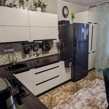 Продам 2 комнатную в Молодёжном жк Уютный