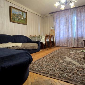 Голосіївський просп. (40-річчя Жовтня), 25