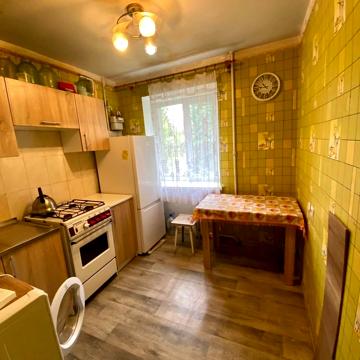 Євгена Танцюри вул., 8