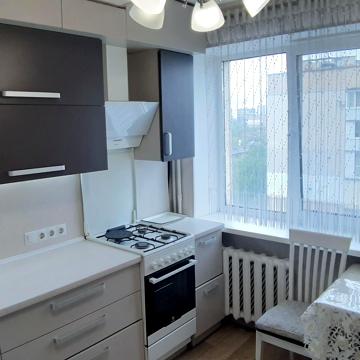 Валерія Лобановського просп. (Червонозоряний), 39-А