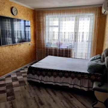 Продам 2х ком квартиру на Коммунаре с ремонтом!