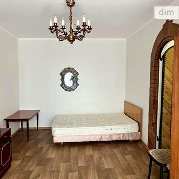 Симиренка вул., 5