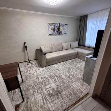 Новий ремонт, наявні всі умови, квартира в центрі міста. Проспект Поля