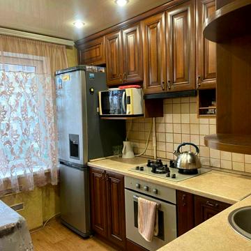 Березинська вул., 1
