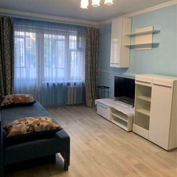 Сдам 2х квартиру метро Научная