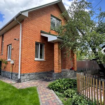Університетська вул., 4