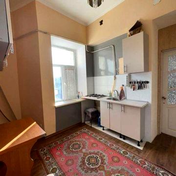 ПРОДАМ 2-кімнатну квартиру на Молдаванці вул.Степова,близько до центру