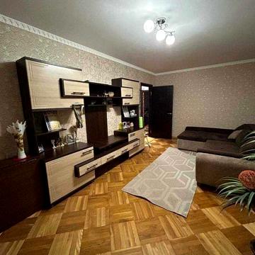Продаж 3-кімнатної квартири  вул. Зеленко  (р-н СКД)