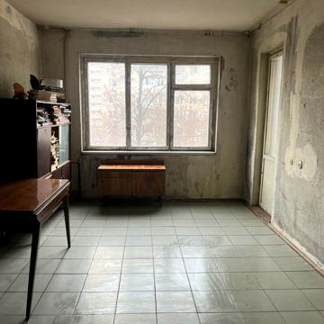Головківська вул., 2