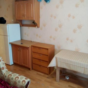 Добровольців пров., 10