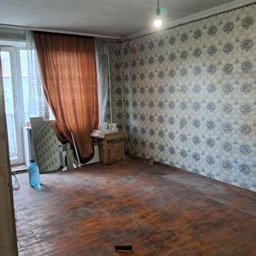 Продаю 1 кімнатну квартиру  на 2 поверсі