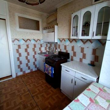 Пасічна вул., 96