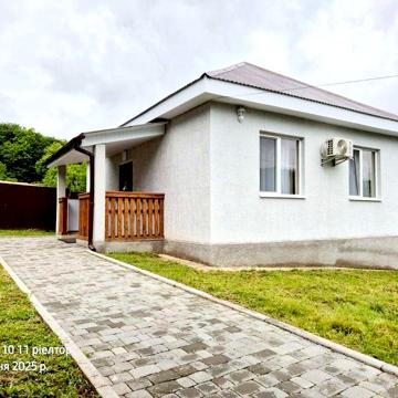 Оренда затишного будинку біля лісу 650дол