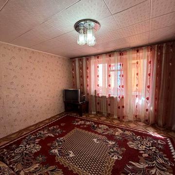 Голівуд. Пр-т Грушевського. Продаж 4к квартири.