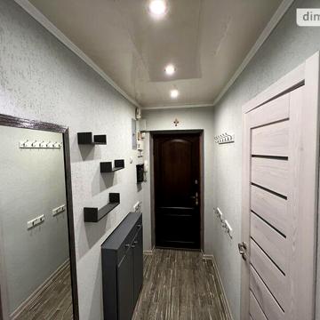 Продаж 3к Квартира Вартових Неба (Тобольська) вулиця