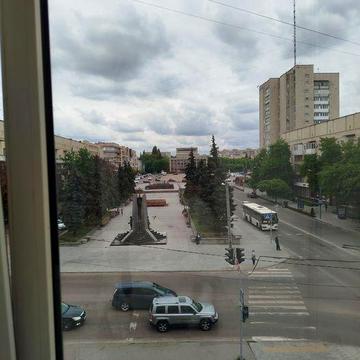 Продам 3х кімнатну квартиру в центрі міста