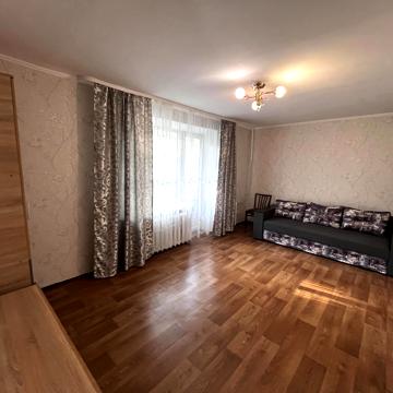 Пилипа Орлика просп. (Ілліча), 17
