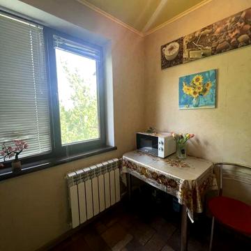 Продам 2 кімнатну квартиру по вулиці Васякіна 17.