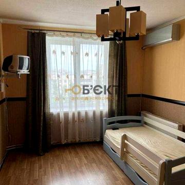 Продам квартиру 3х ком квартира . ст.м Студенчсекая/АК Павлова