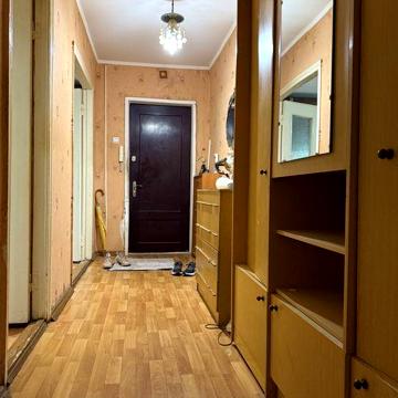Долгосрочная аренда трёхкомнатной квартиры в Черноморске. Первый этаж.