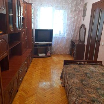 Продам свою  2-х комнатную квартиру   пр. П. Григоренка 21