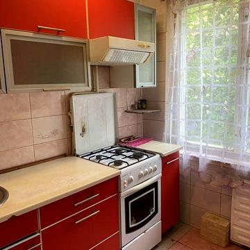 Продам 2 кімн квартиру . Вул В. Коваленка.