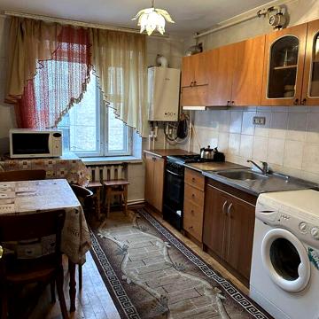 Продаж 3к Квартира Запорізька (Петра Запорожця) вулиця