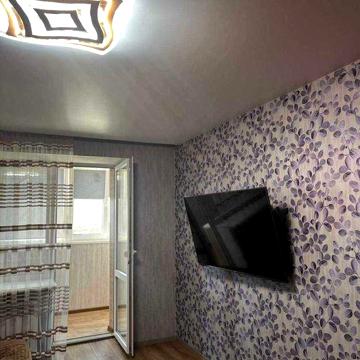 Здам . Квартира 1к. з ремонтом і лоджією, Робоча 160