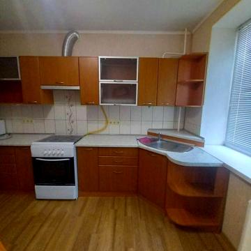 Сдам 2 комнатную квартиру на Заболотного.