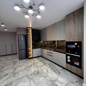 Степана Бандери вул., 72