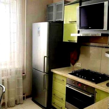 Срочно продам 2х комн кв м Армейская 3 мин 2/5 с ремонтом