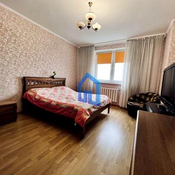 Олександра Мишуги вул., 8
