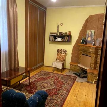 Татарська вул., 4