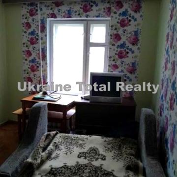 Симиренка вул., 28