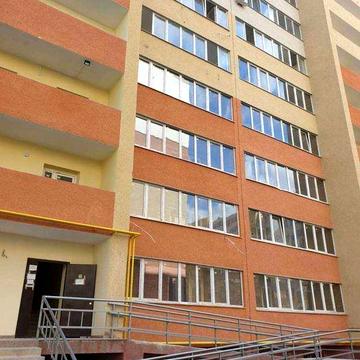 Продам 2-х ком. квартиру в кирпичном доме с газовым котлом.