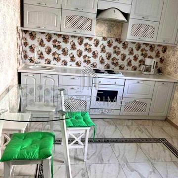 Позняки, Драгоманова,2А. Продається 2-кімнатна квартира з ремонтом ЖК Позняки-4А
