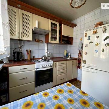 Продаж 2к Квартира Хмельницького Богдана (Героїв Сталінграда) проспект